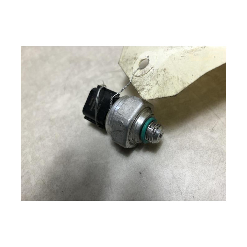 Pressostat de climatisation RENAULT CAPTUR 1 PHASE 1 d’occasion