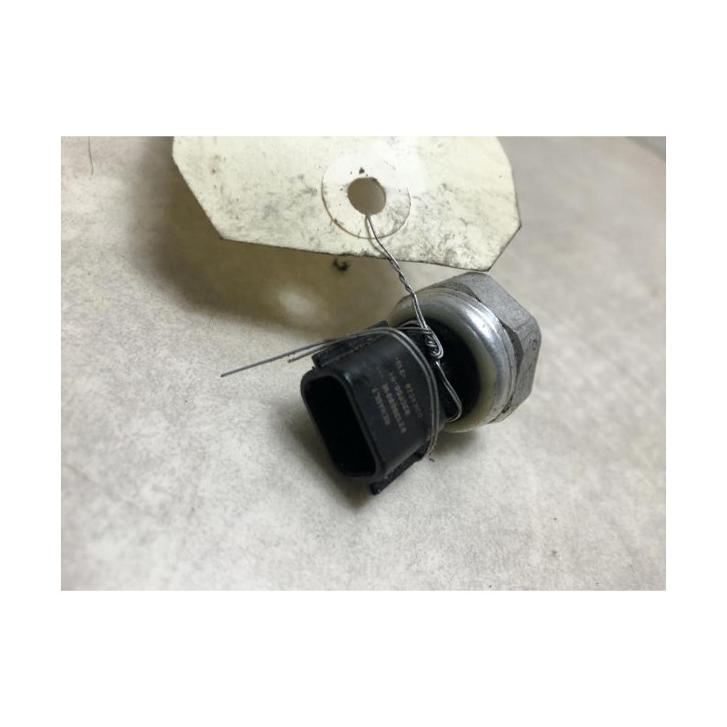 Pressostat de climatisation RENAULT CAPTUR 1 PHASE 1 d’occasion