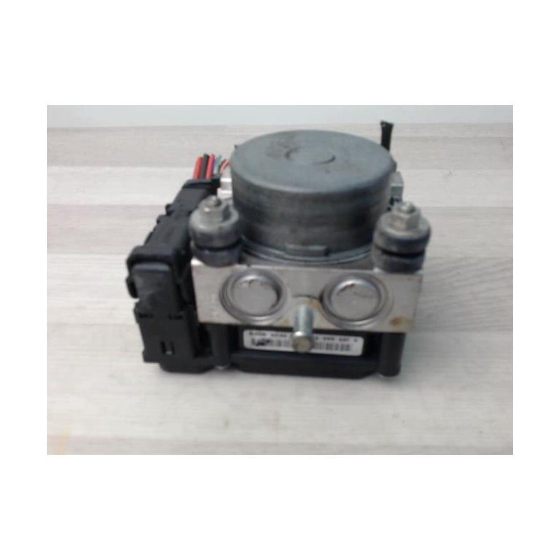 Bloc ABS (freins anti-blocage) RENAULT CLIO 3 PHASE 1 d’occasion