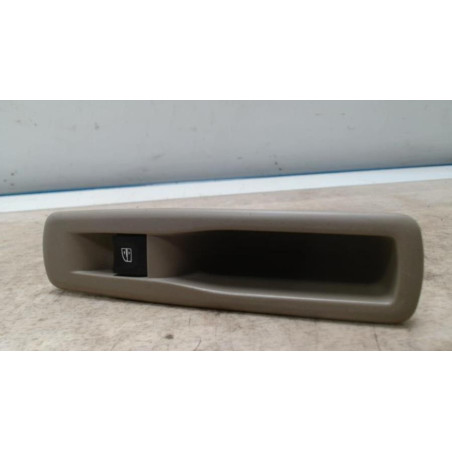 Interrupteur de leve vitre arriere droit RENAULT GRAND SCENIC 3 PHASE 1 d’occasion