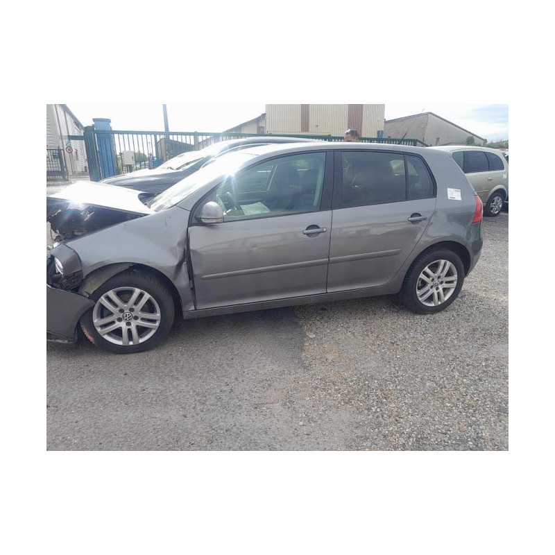 Autoradio d'origine VOLKSWAGEN GOLF 5 d’occasion