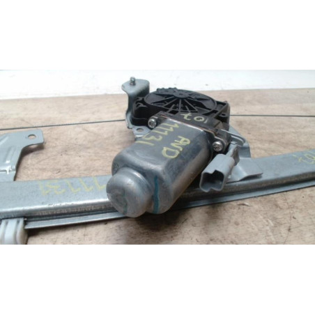 Leve vitre electrique avant droit PEUGEOT 107 PHASE 2 d’occasion