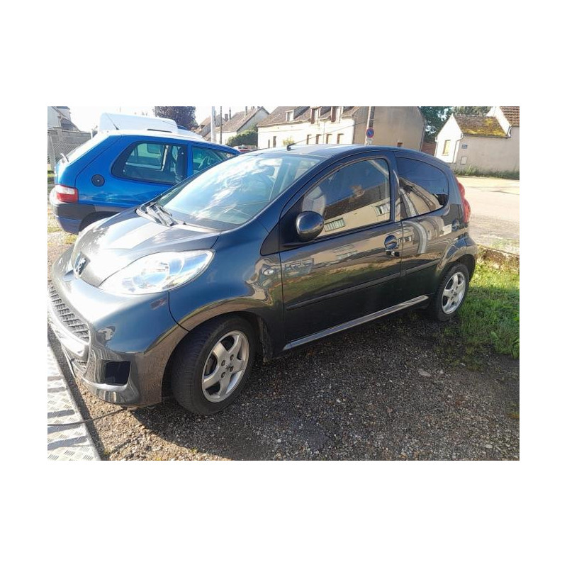 Bouton de coffre PEUGEOT 107 PHASE 2 d’occasion