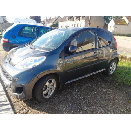 Bouton de coffre PEUGEOT 107 PHASE 2 d’occasion