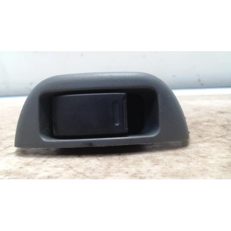 Interrupteur de leve vitre avant droit PEUGEOT 107 PHASE 2 d’occasion