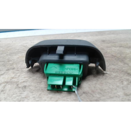Interrupteur de leve vitre avant droit PEUGEOT 107 PHASE 2 d’occasion