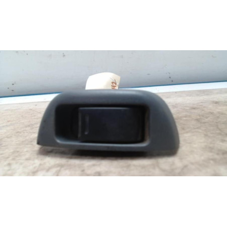 Interrupteur de leve vitre avant gauche PEUGEOT 107 PHASE 2 d’occasion