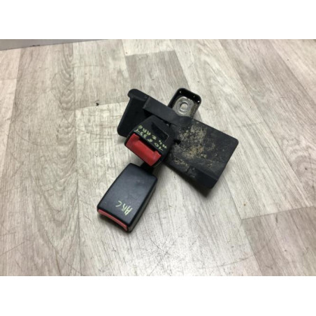 Attache ceinture arriere gauche AUDI A4 2 PHASE 2 d’occasion