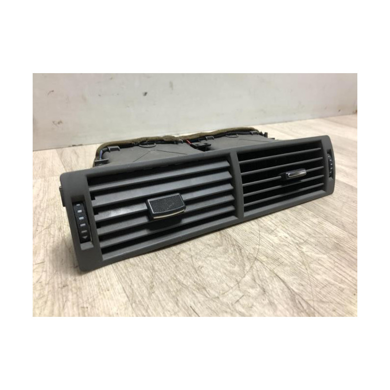 Aerateur tableau de bord AUDI A4 2 PHASE 2 d’occasion
