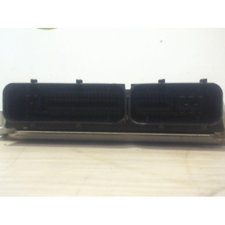 Calculateur moteur AUDI A4 1 AVANT PHASE 2 BREAK d’occasion