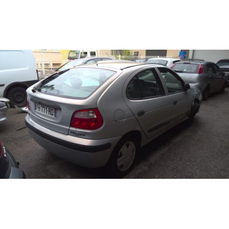 Verin de capot RENAULT MEGANE 1 PHASE 2 d’occasion