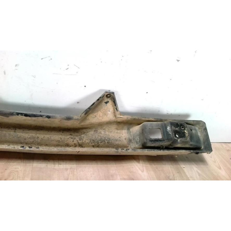 Renfort pare choc arriere (traverse) LAND ROVER FREELANDER 1 PHASE 1 d’occasion