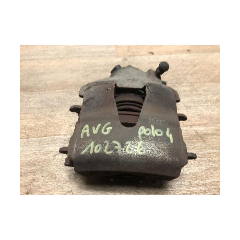 Etrier avant gauche (freinage) VOLKSWAGEN POLO 4 PHASE 2 d’occasion