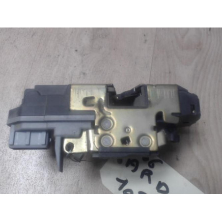 Serrure avant droit PEUGEOT 206 PHASE 2 d’occasion