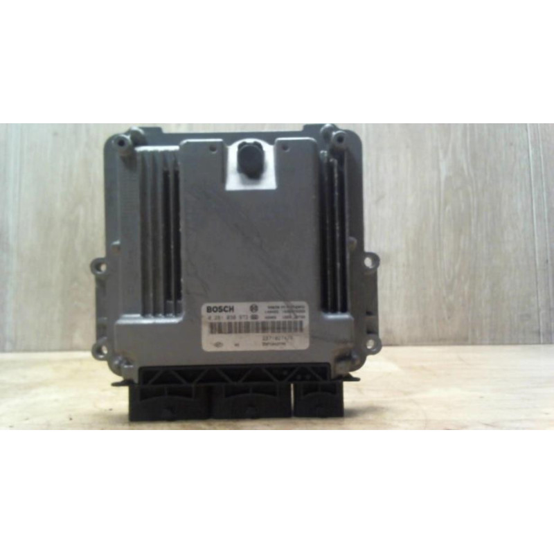 Calculateur moteur RENAULT CLIO 4 PHASE 1 d’occasion