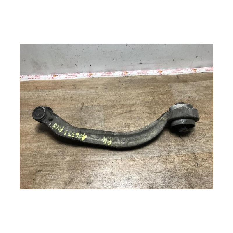 Bras de suspension superieur avant gauche AUDI A4 2 PHASE 2 d’occasion