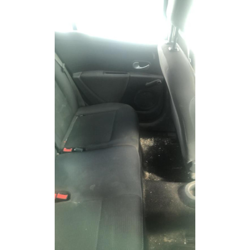 Interrupteur de leve vitre avant droit RENAULT CLIO 3 PHASE 2 BREAK d’occasion
