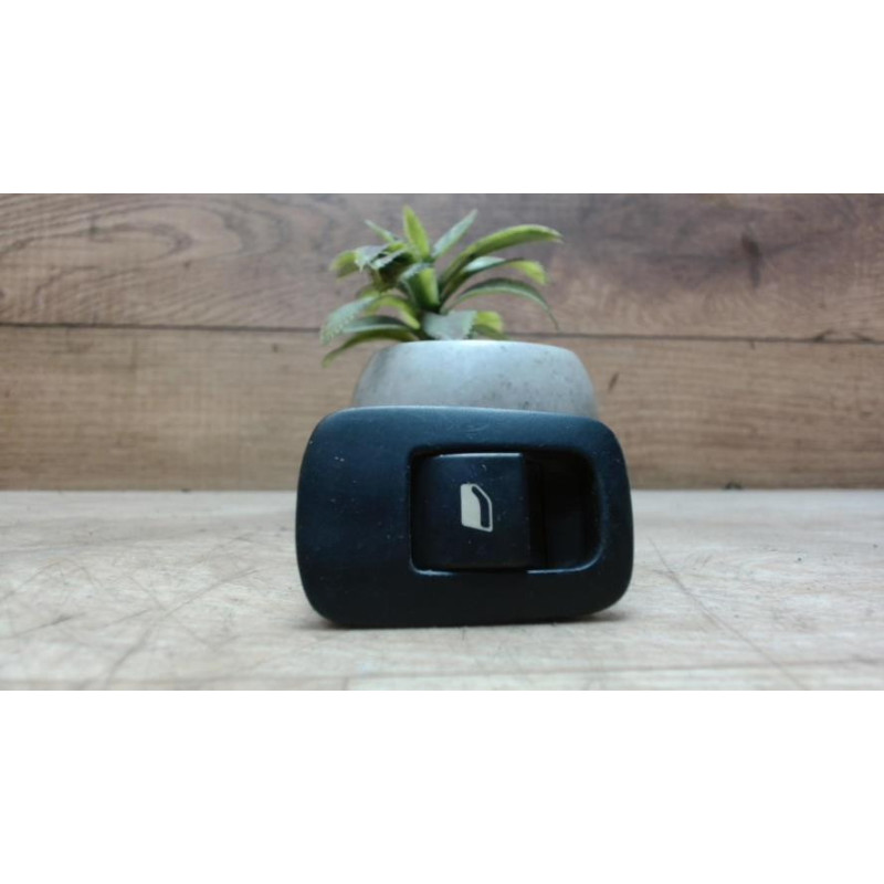 Interrupteur de leve vitre arriere droit CITROEN C4 GRAND PICASSO 1 d’occasion