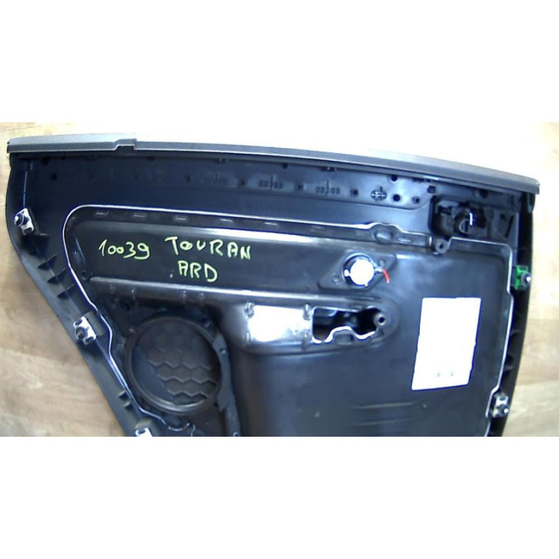Panneau de porte arriere droit VOLKSWAGEN TOURAN 1 PHASE 2 d’occasion