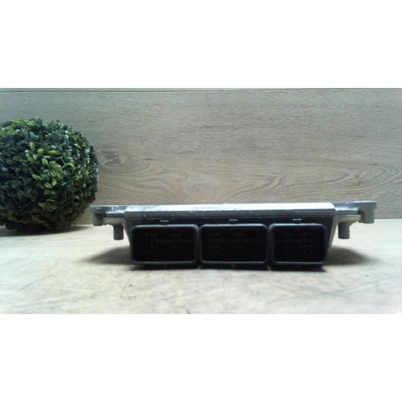 Calculateur moteur RENAULT LAGUNA 2 PHASE 1 d’occasion
