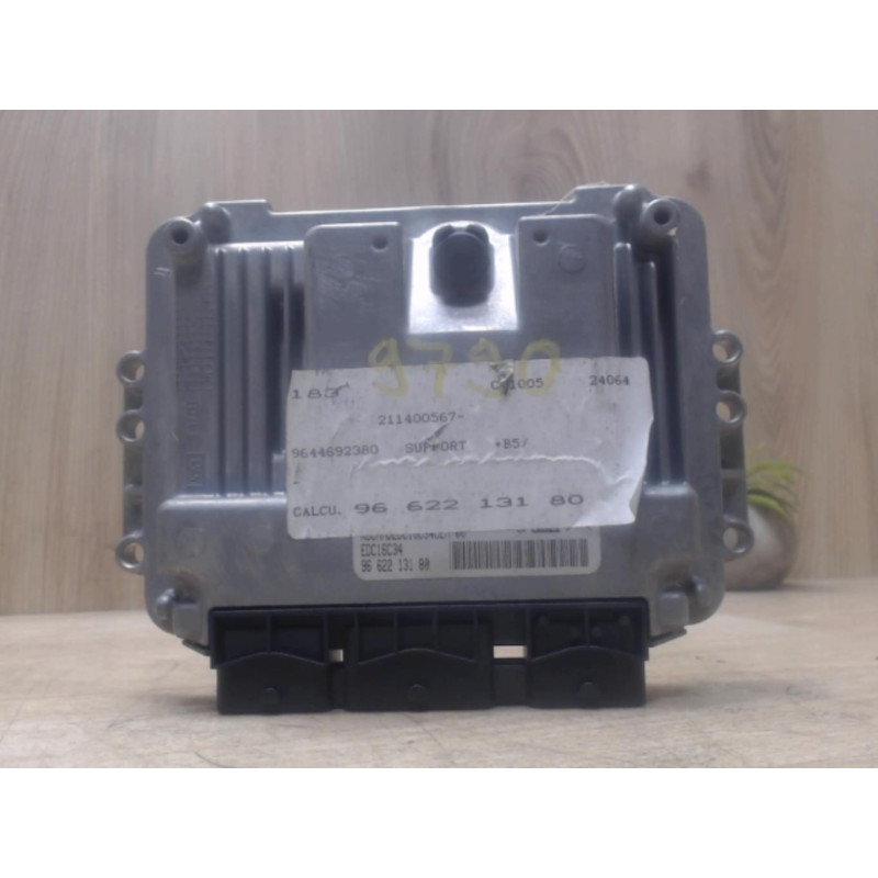 Calculateur moteur RENAULT ESPACE 4 PHASE 1 d’occasion