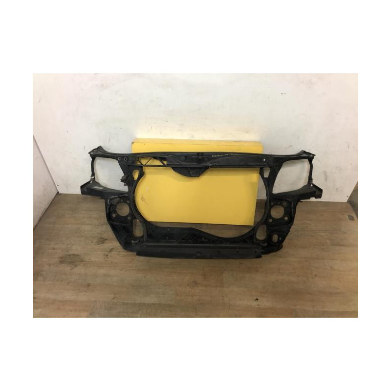 Armature avant, Masque avant AUDI A4 2 PHASE 2 d’occasion