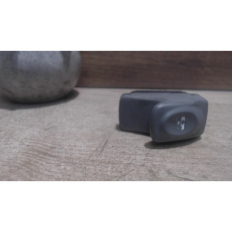 Interrupteur de leve vitre avant gauche RENAULT TWINGO 1 PHASE 3 d’occasion
