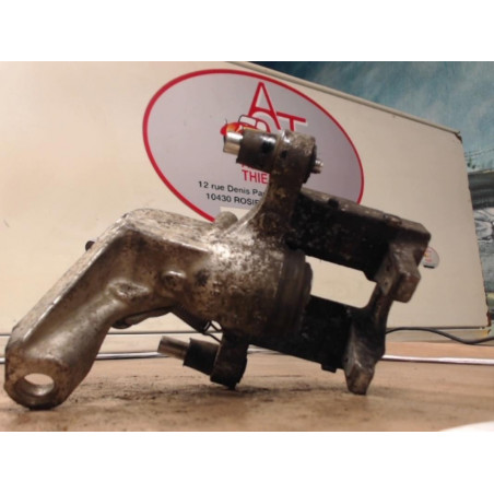 Etrier arriere droit (freinage) PEUGEOT  d’occasion