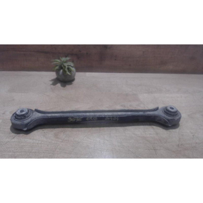 Bras de suspension superieur arriere gauche BMW SERIE 1 E87 PHASE 1 d’occasion
