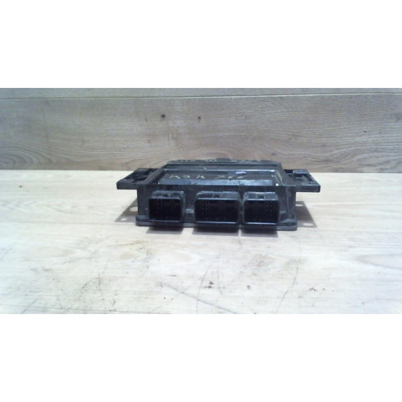 Calculateur moteur RENAULT CLIO 3 PHASE 1 d’occasion
