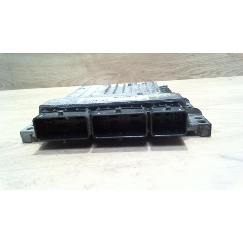 Calculateur moteur RENAULT MEGANE 3 PHASE 1 d’occasion