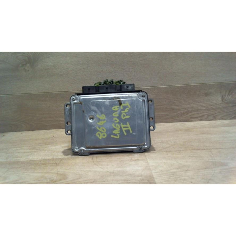 Calculateur moteur RENAULT LAGUNA 2 PHASE 1 d’occasion