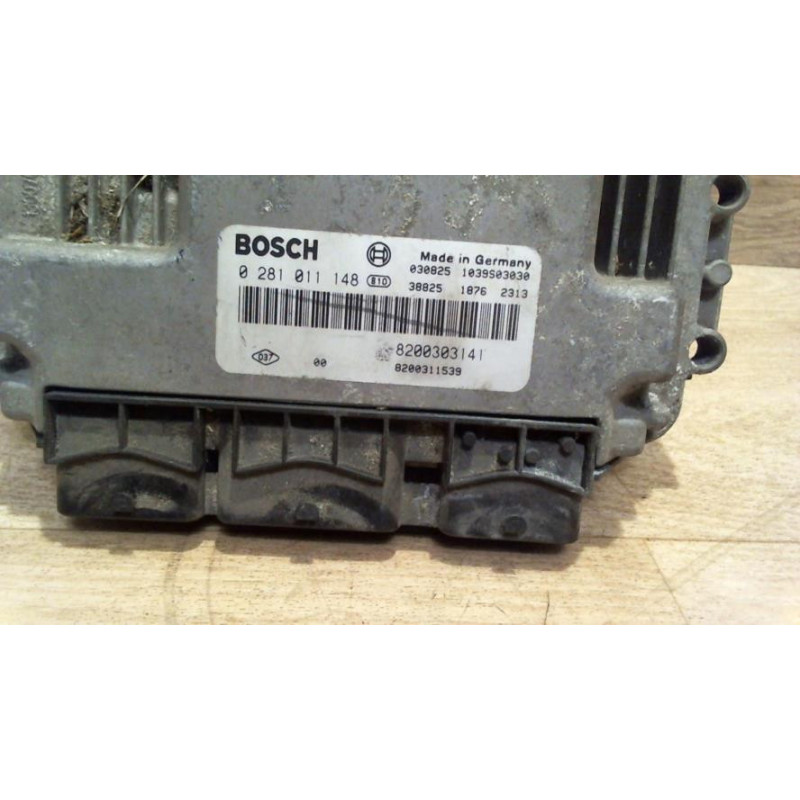 Calculateur moteur RENAULT LAGUNA 2 PHASE 1 d’occasion