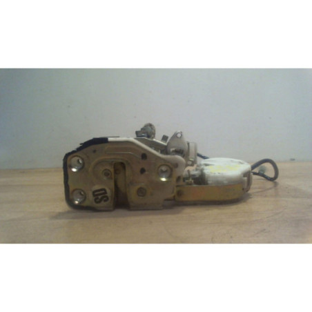 Serrure avant droit HONDA CIVIC 6 PHASE 1 d’occasion