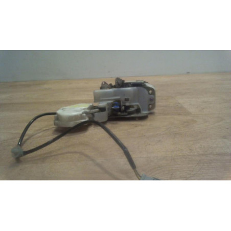 Serrure avant droit HONDA CIVIC 6 PHASE 1 d’occasion