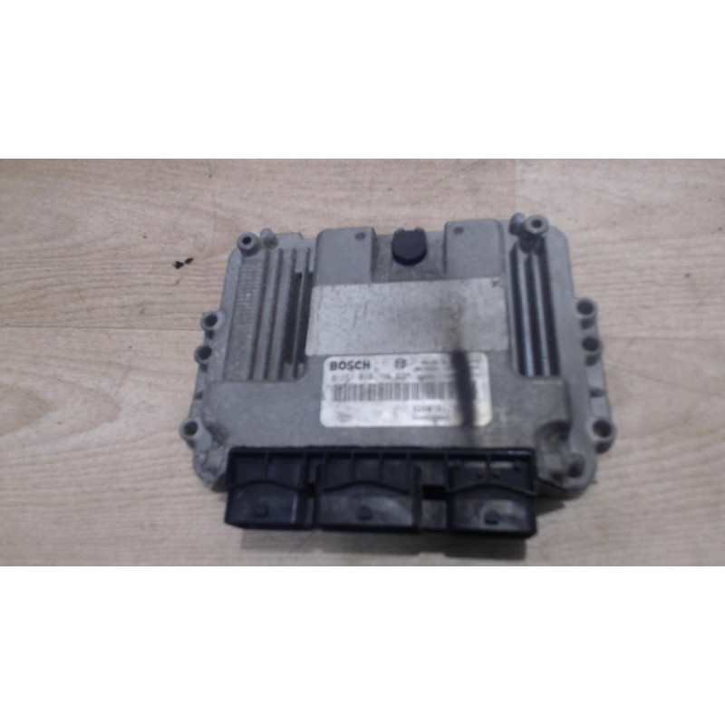 Calculateur moteur RENAULT MEGANE 2 PHASE 1 d’occasion
