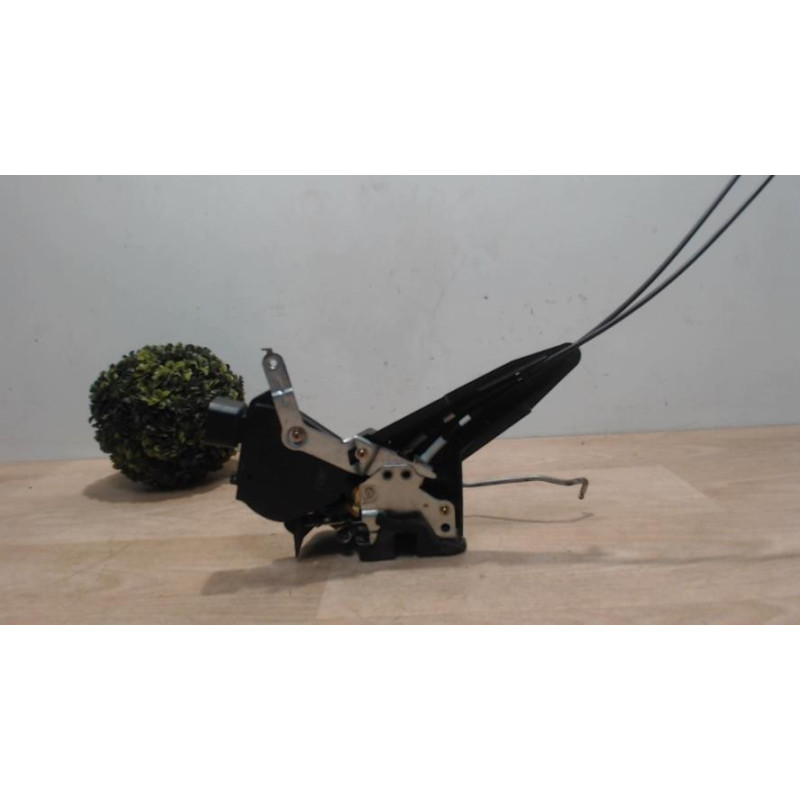 Serrure avant droit TOYOTA COROLLA 10 PHASE 1 d’occasion