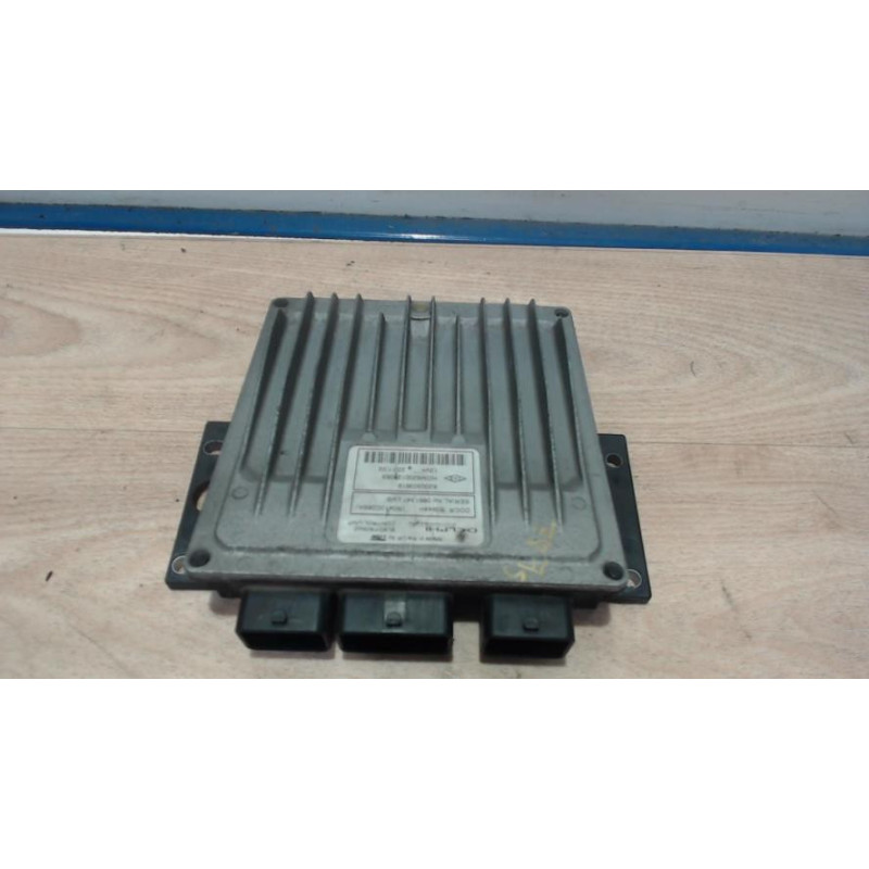 Calculateur moteur RENAULT CLIO 2 PHASE 2 d’occasion
