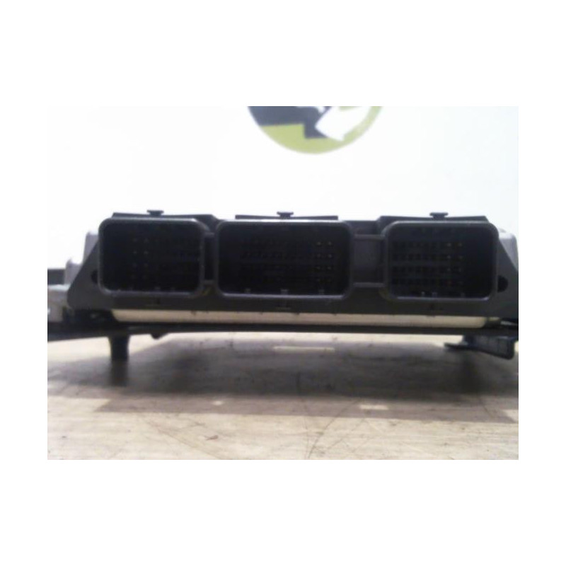 Calculateur moteur PEUGEOT 407 PHASE 1 d’occasion