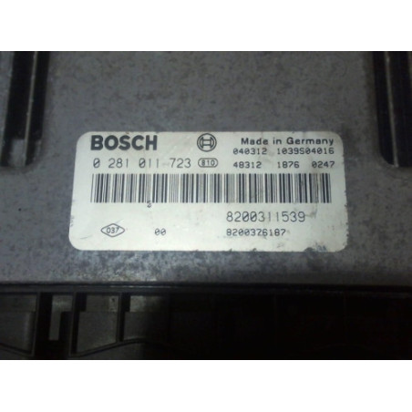 Calculateur moteur RENAULT ESPACE 4 PHASE 1 d’occasion