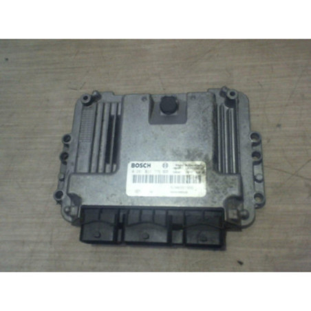 Calculateur moteur RENAULT SCENIC 2 PHASE 1 d’occasion