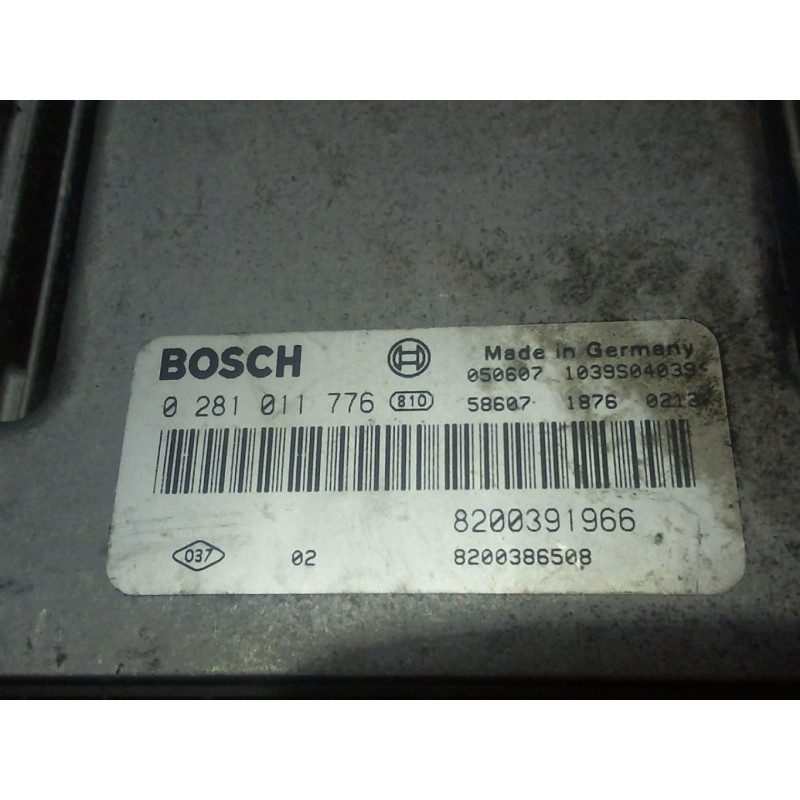 Calculateur moteur RENAULT SCENIC 2 PHASE 1 d’occasion