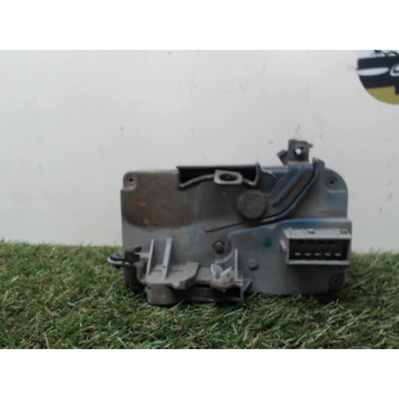Serrure avant droit PEUGEOT 306 PHASE 2 d’occasion