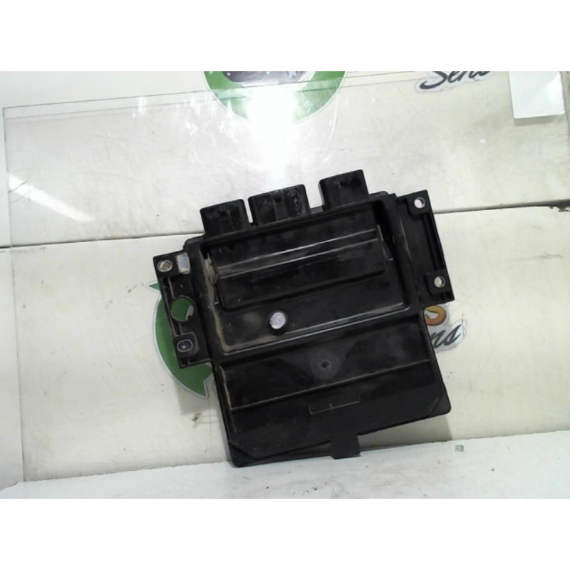 Calculateur moteur RENAULT CLIO 3 PHASE 1 d’occasion