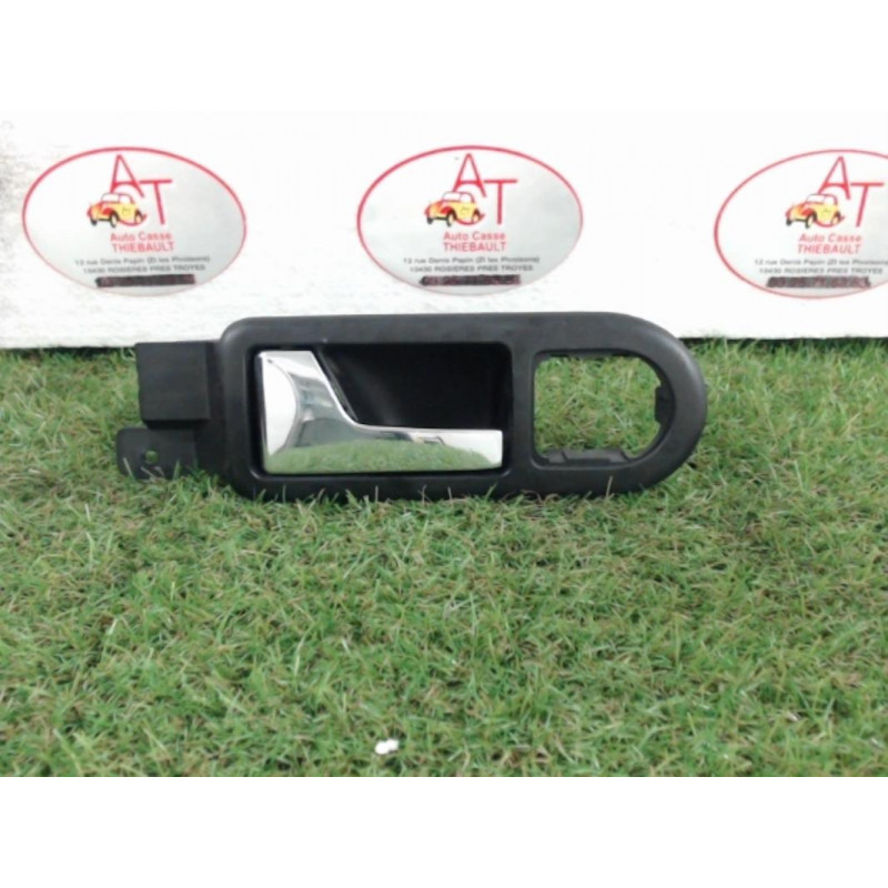 Poignee interieur avant gauche VOLKSWAGEN PASSAT V (3B3) d’occasion