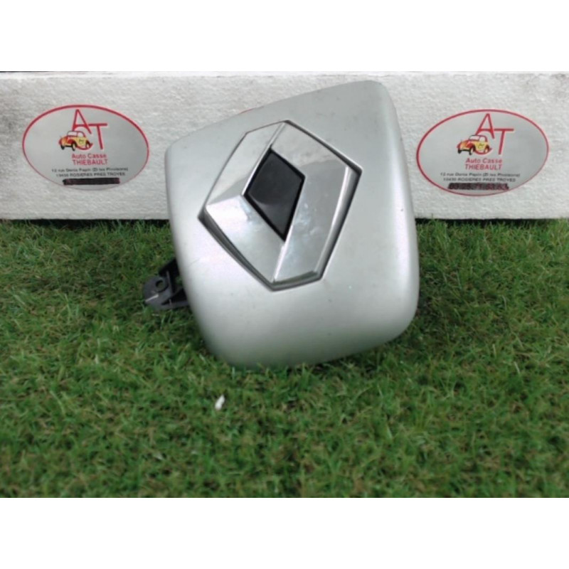 Bouton de coffre RENAULT CLIO II PHASE 2 d’occasion