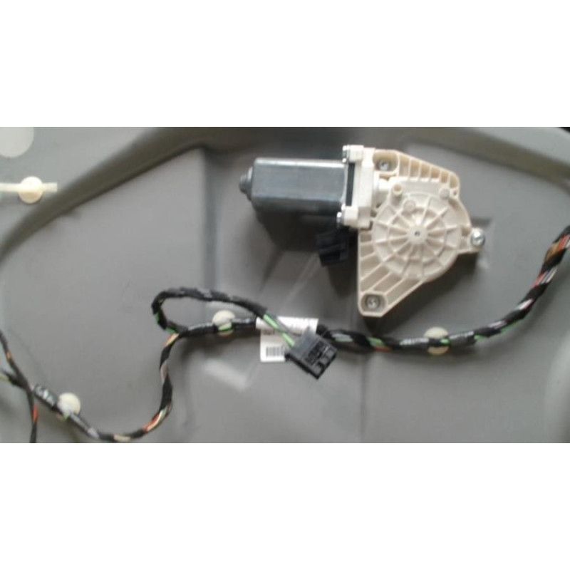 Leve vitre electrique avant gauche MERCEDES CLASSE B 245 PHASE 2 d’occasion