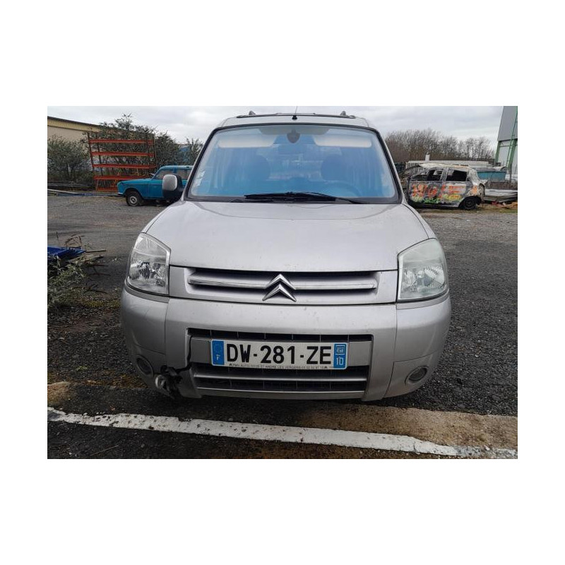Vitre arriere droit CITROEN BERLINGO 1 PHASE 2 d’occasion