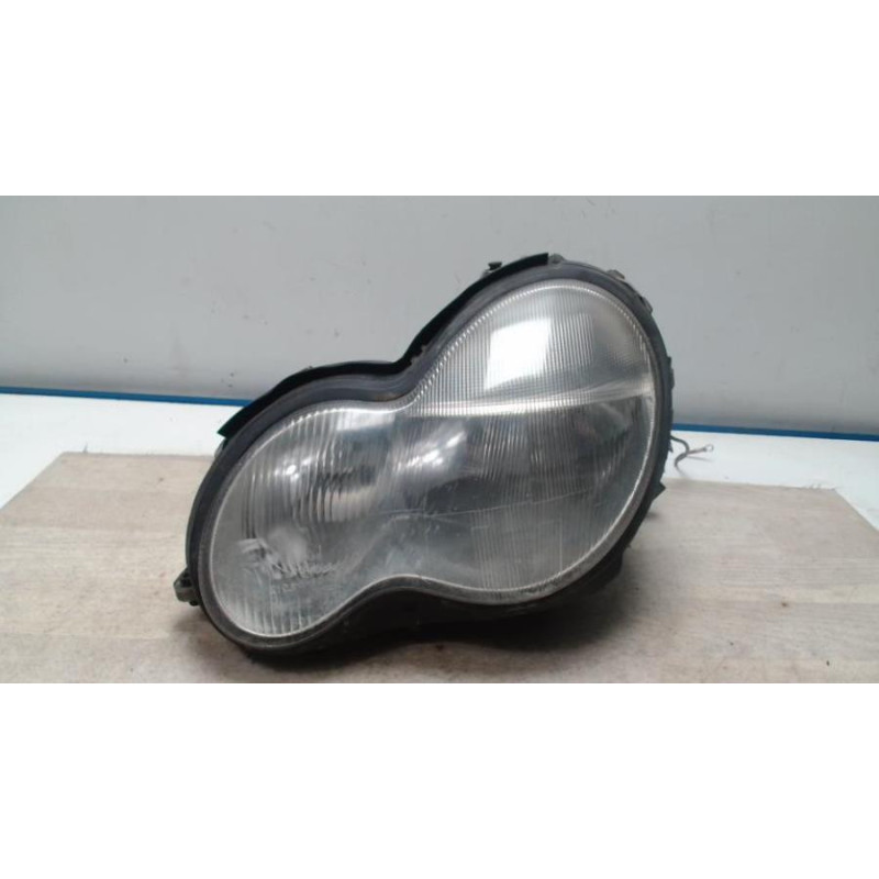 Optique avant principal gauche (feux)(phare) MERCEDES CLASSE C 203 PHASE 1 d’occasion