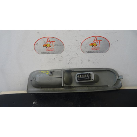 Interrupteur de leve vitre avant droit RENAULT TWINGO I PHASE 3 d’occasion